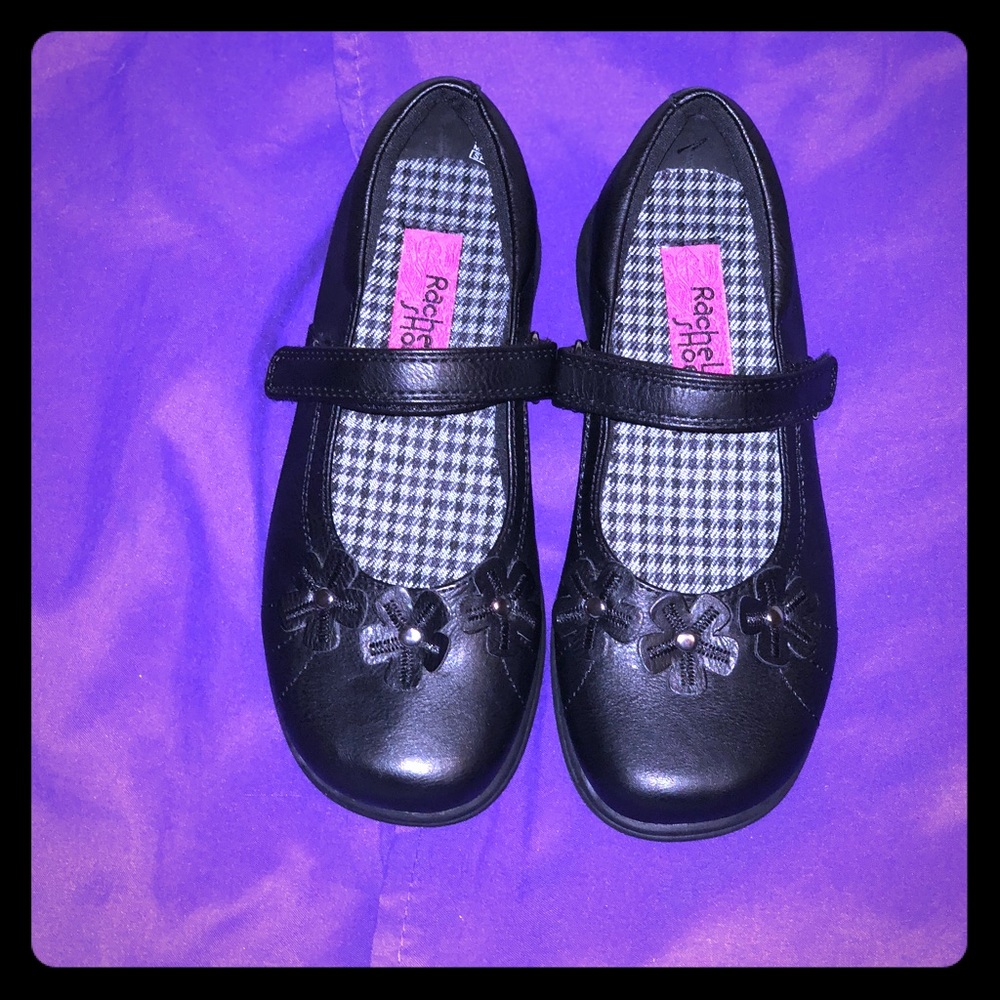 Kids size 12 Mary Jane shoes... never worn